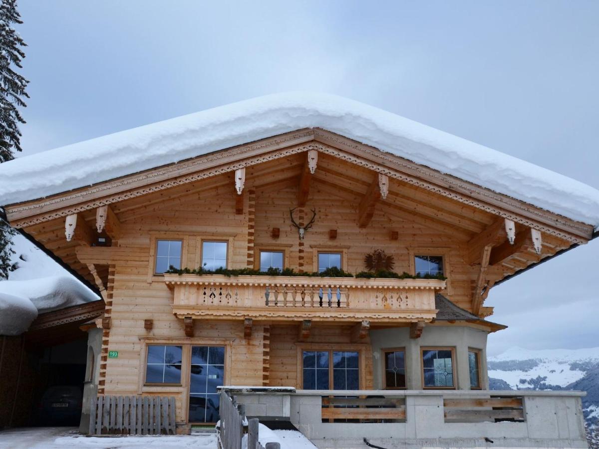 Holiday Flat Schoeser, Fuegen ฟือเกนแบร์ก ภายนอก รูปภาพ